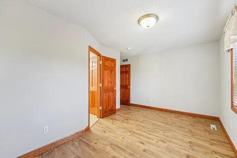 $1,300,000 | 18685 Highview Avenue, Lakeville, MN 55044