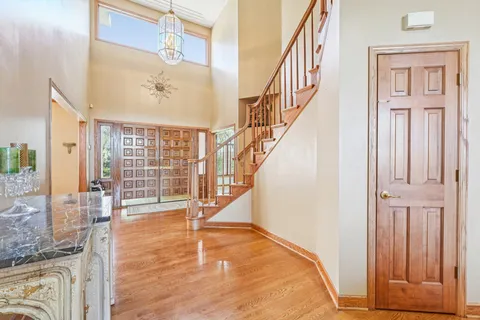 $1,300,000 | 18685 Highview Avenue, Lakeville, MN 55044