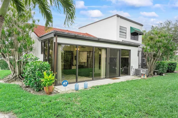$2,300 | 385 Northwest 36th Avenue, Deerfield Beach, FL 33442
