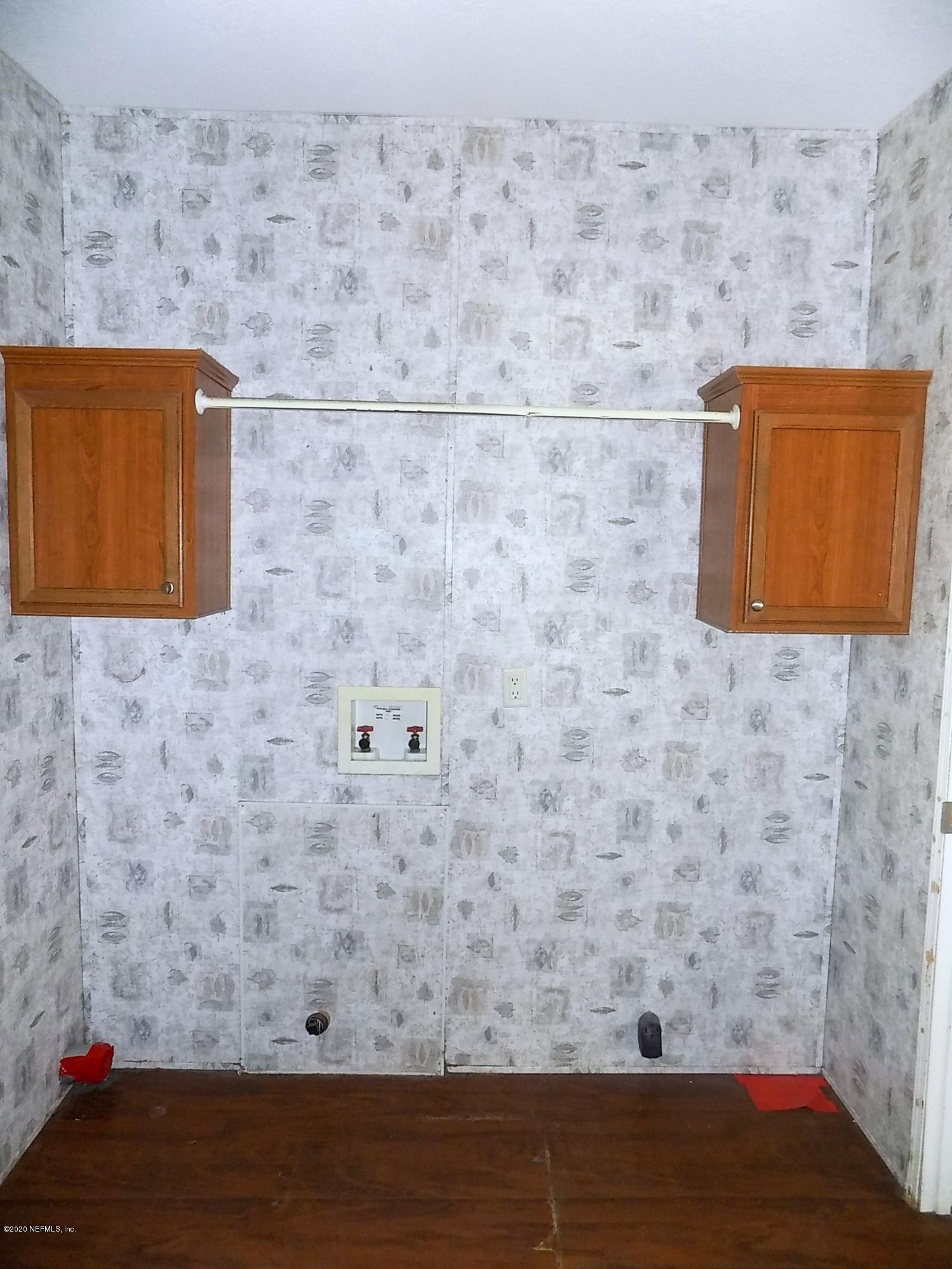 4453 Bondarenko Road Keystone Heights, FL 32656 - Photo 14 of 42 laundry room