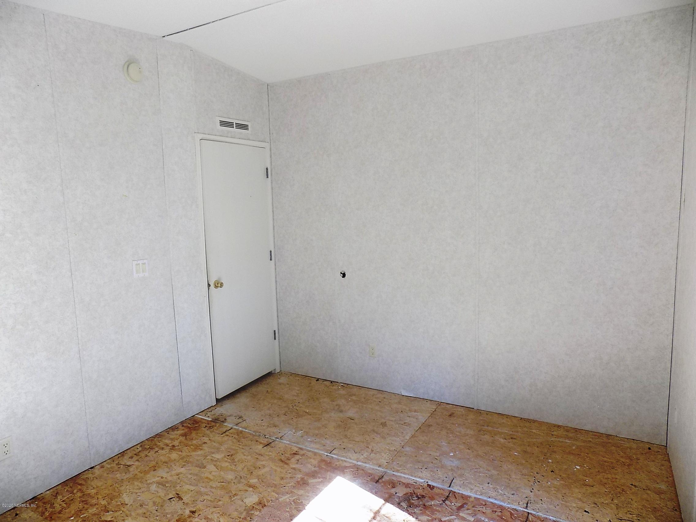 4453 Bondarenko Road Keystone Heights, FL 32656 - Photo 32 of 42 bed 4-view 2