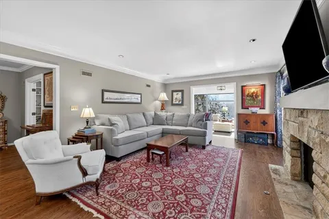 $1,650,000 | 6440 Overbrook Road, Mission Hills, KS 66208