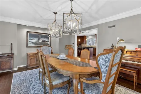 $1,650,000 | 6440 Overbrook Road, Mission Hills, KS 66208