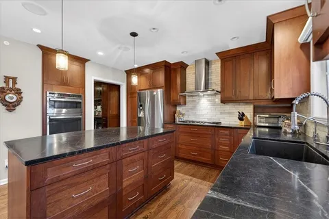 $1,650,000 | 6440 Overbrook Road, Mission Hills, KS 66208