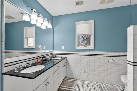 $1,650,000 | 6440 Overbrook Road, Mission Hills, KS 66208