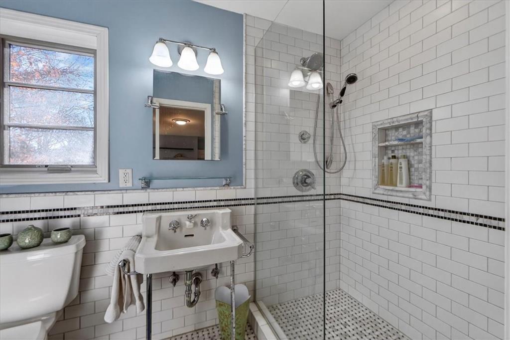 6440 Overbrook Road Mission Hills, KS 66208 - Photo 58 of 79