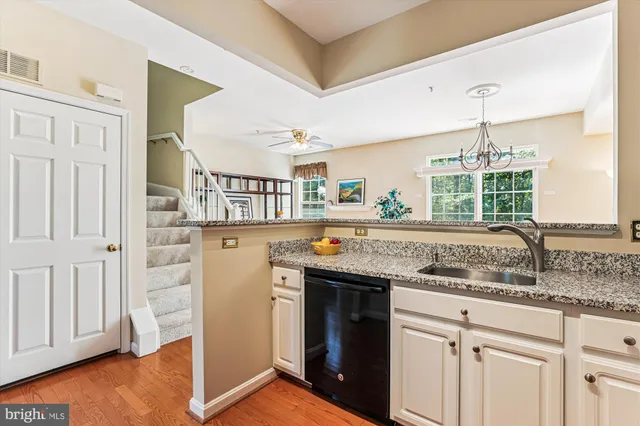 $450,000 | 1307 Windleaf Drive, Unit 139N, Reston, VA 20194