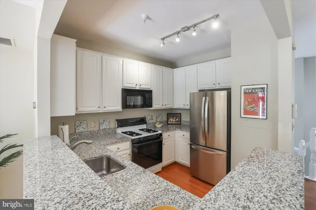 $450,000 | 1307 Windleaf Drive, Unit 139N, Reston, VA 20194