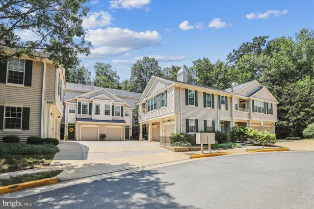 $450,000 | 1307 Windleaf Drive, Unit 139N, Reston, VA 20194
