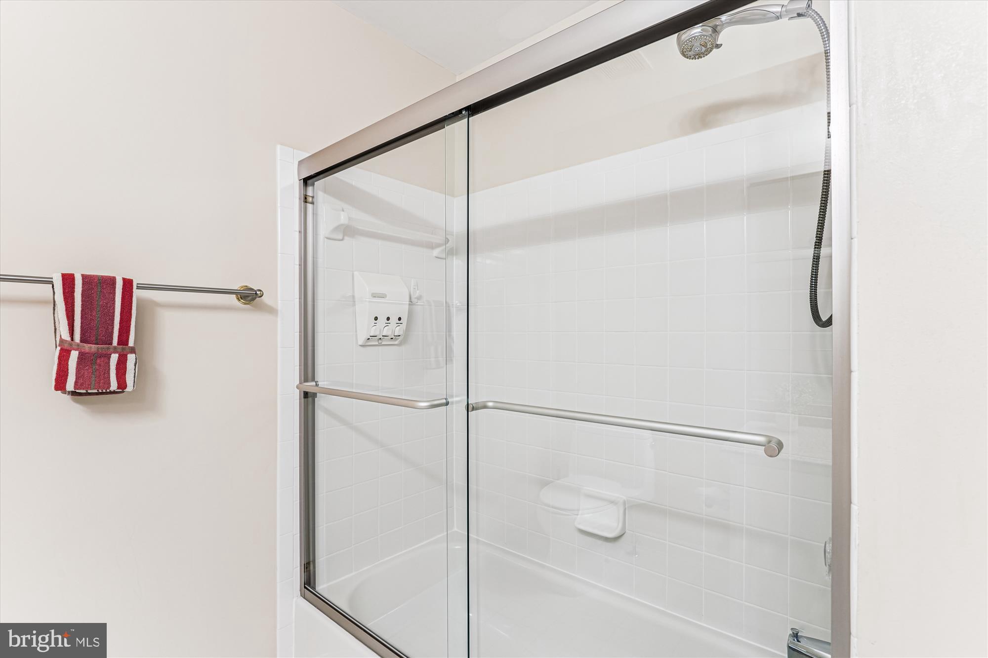 1307 Windleaf Drive, Unit 139N Reston, VA 20194 - Photo 34 of 38 a bathroom with a shower
