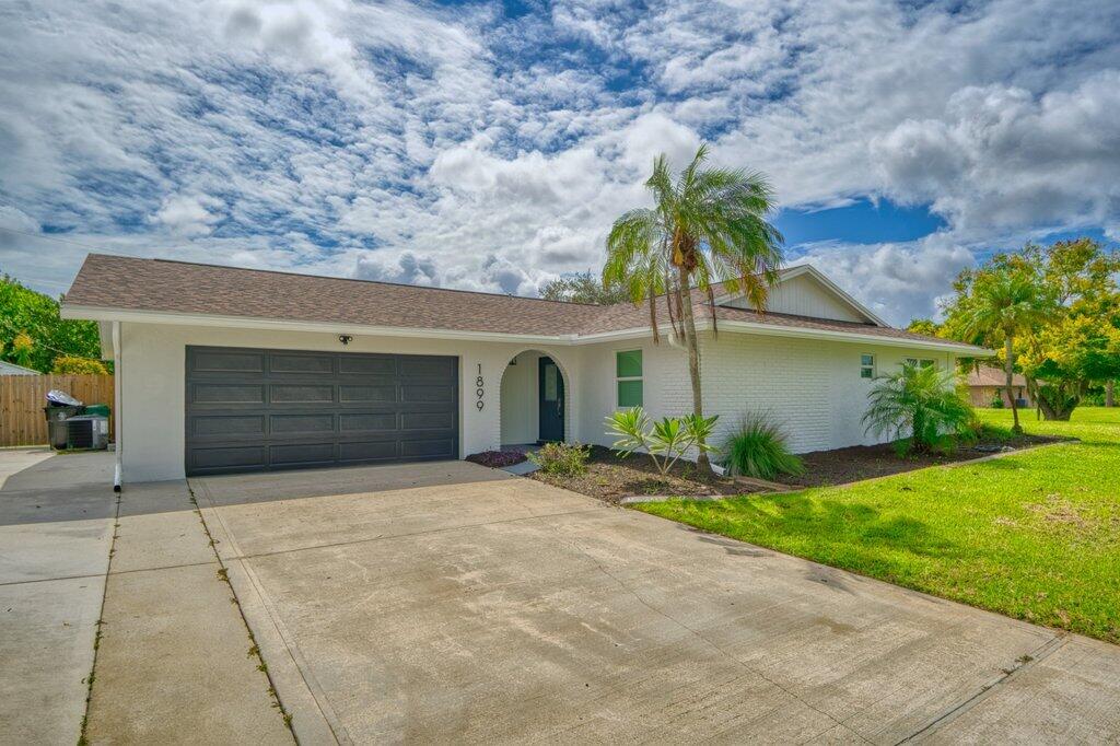 Front Exterior Walk up.jpeg-SMALL