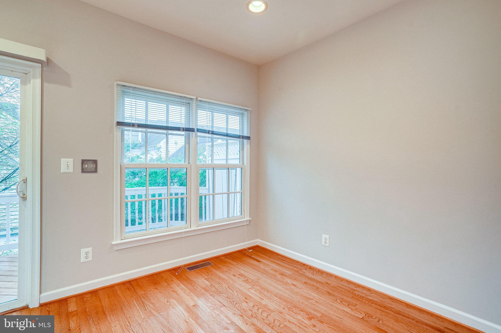 316 Fallsgrove Drive Rockville, MD 20850 - Photo 14 of 66