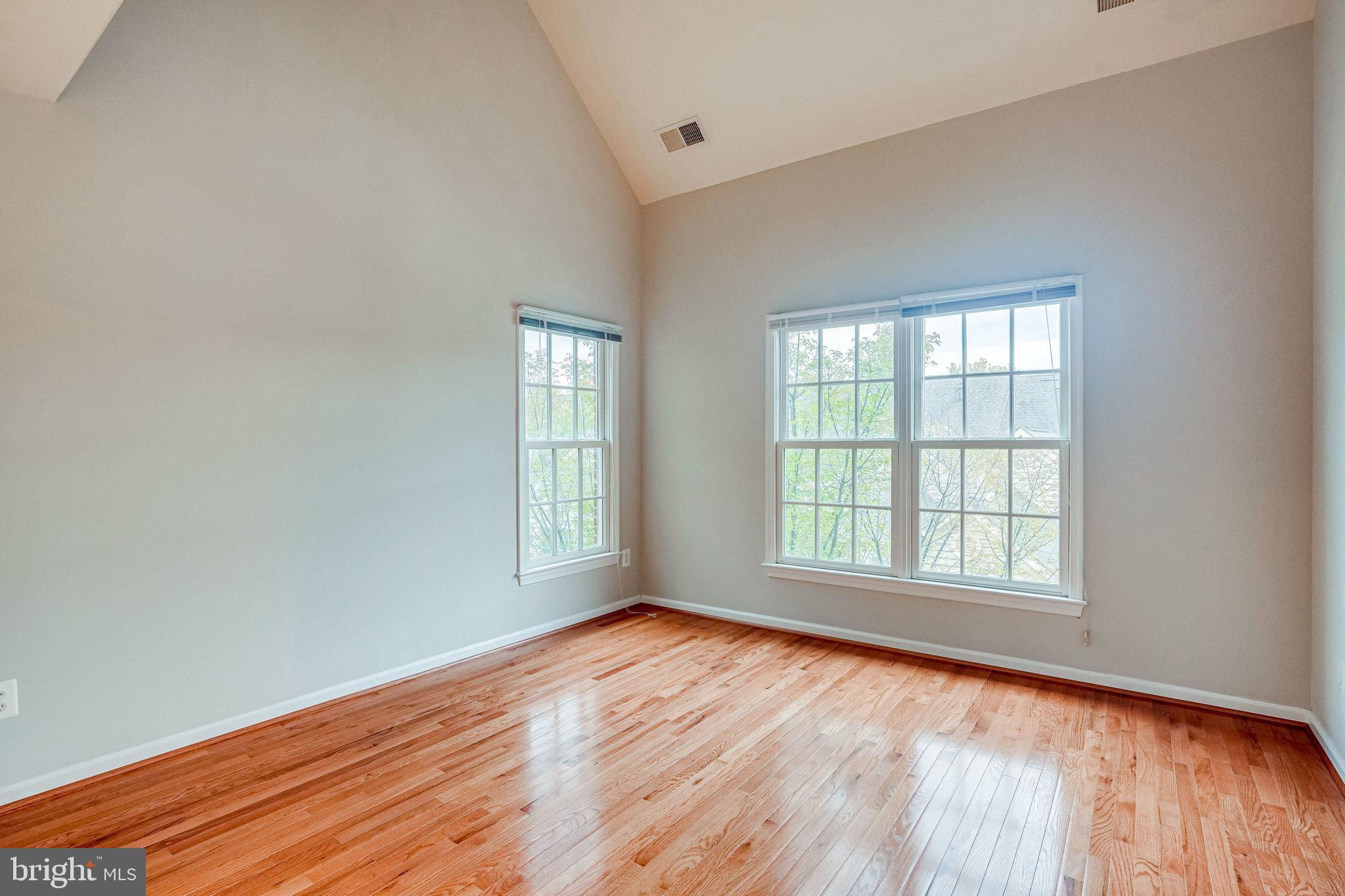 316 Fallsgrove Drive Rockville, MD 20850 - Photo 19 of 66