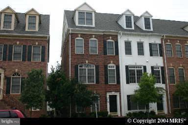 316 Fallsgrove Drive Rockville, MD 20850 - Photo 2 of 66 Exterior (Main)