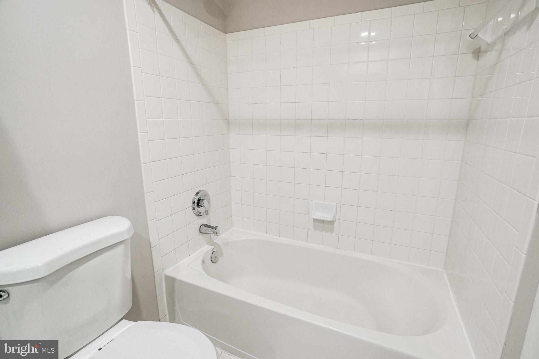 316 Fallsgrove Drive Rockville, MD 20850 - Photo 46 of 66