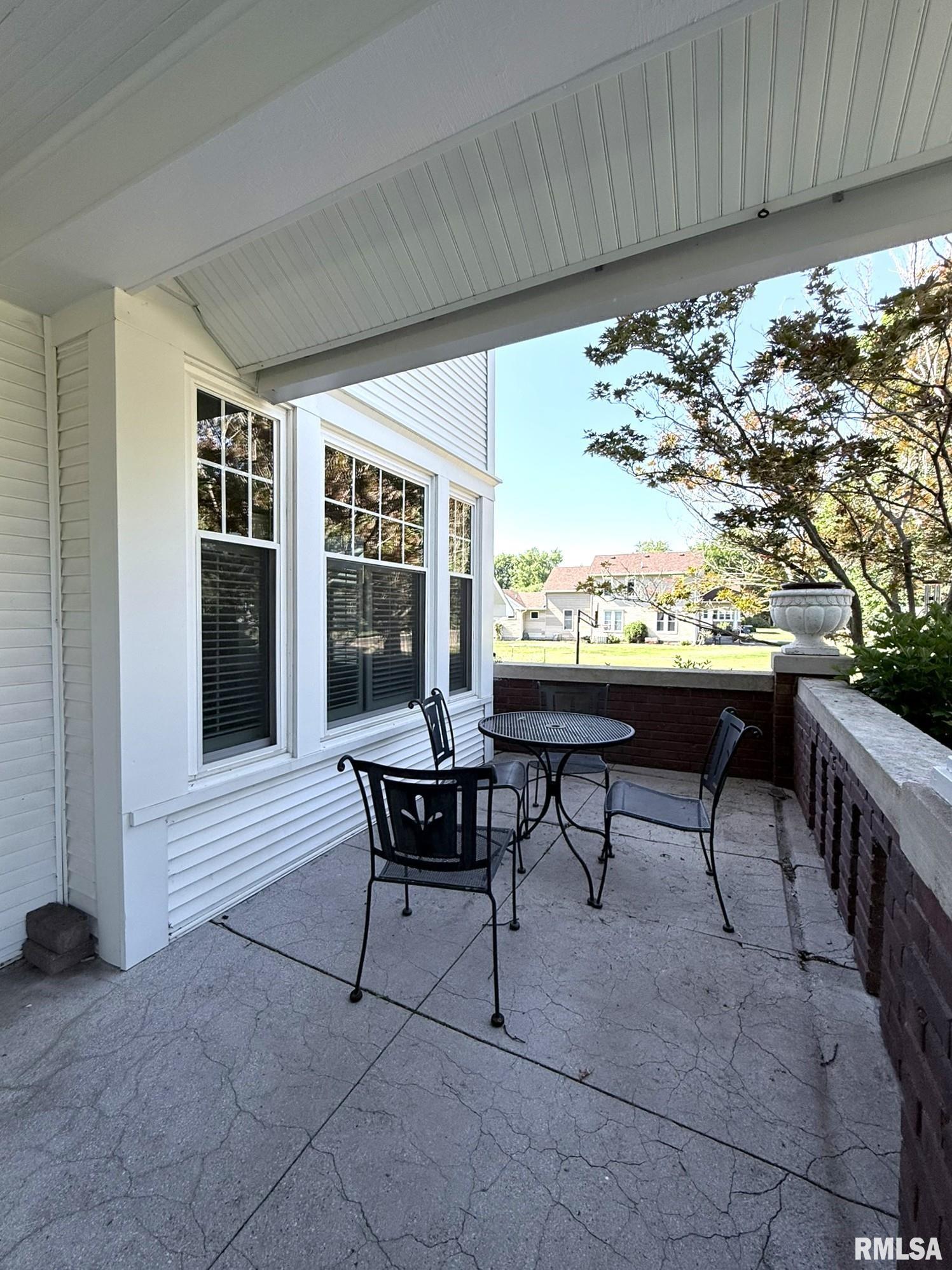301 North Main Street Alexis, IL 61412 - Photo 5 of 100