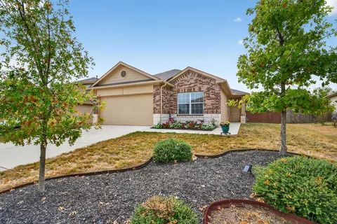 $279,900 | 131 Coleto Creek Loop, Kyle, TX 78640