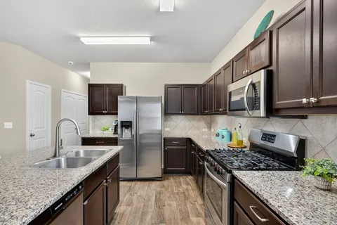 $279,900 | 131 Coleto Creek Loop, Kyle, TX 78640