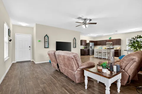 $279,900 | 131 Coleto Creek Loop, Kyle, TX 78640