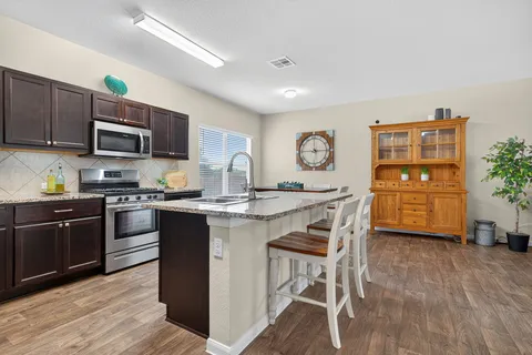 $279,900 | 131 Coleto Creek Loop, Kyle, TX 78640