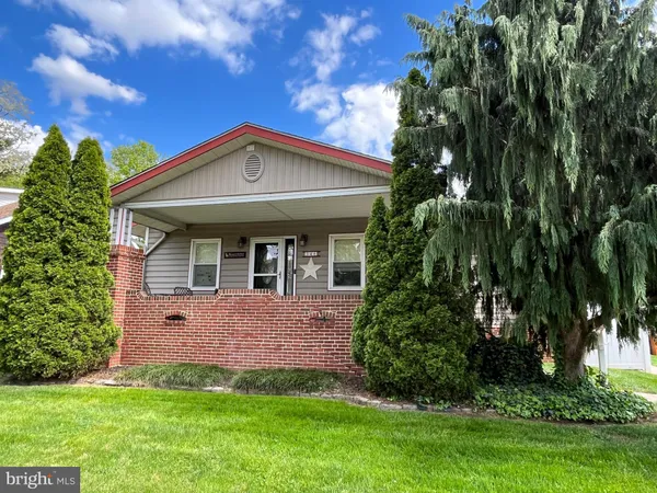 $425,000 | 346 Albany Avenue, Barrington, NJ 08007