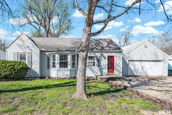 $89,900 | 1525 East Hendryx Lane, Peoria, IL 61615