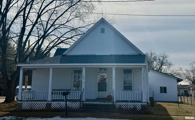 $88,900 | 206 East South Street, Perry, IL 62362