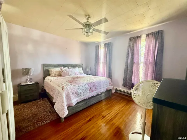 $88,900 | 206 East South Street, Perry, IL 62362