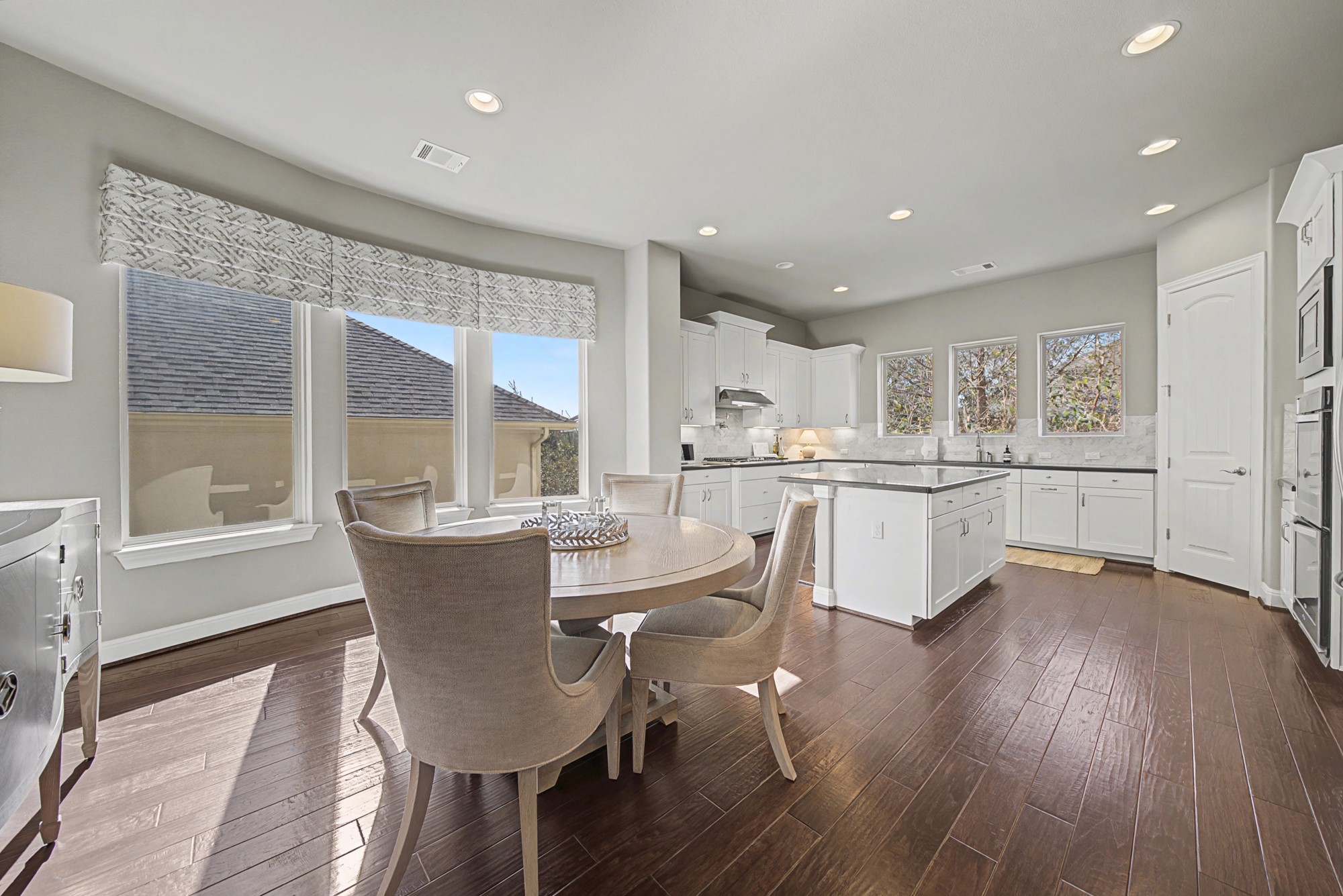 16024 La Rosa Drive Bee Cave, TX 78738 - Photo 15 of 39 Note the gorgeous bay window and custom valence.