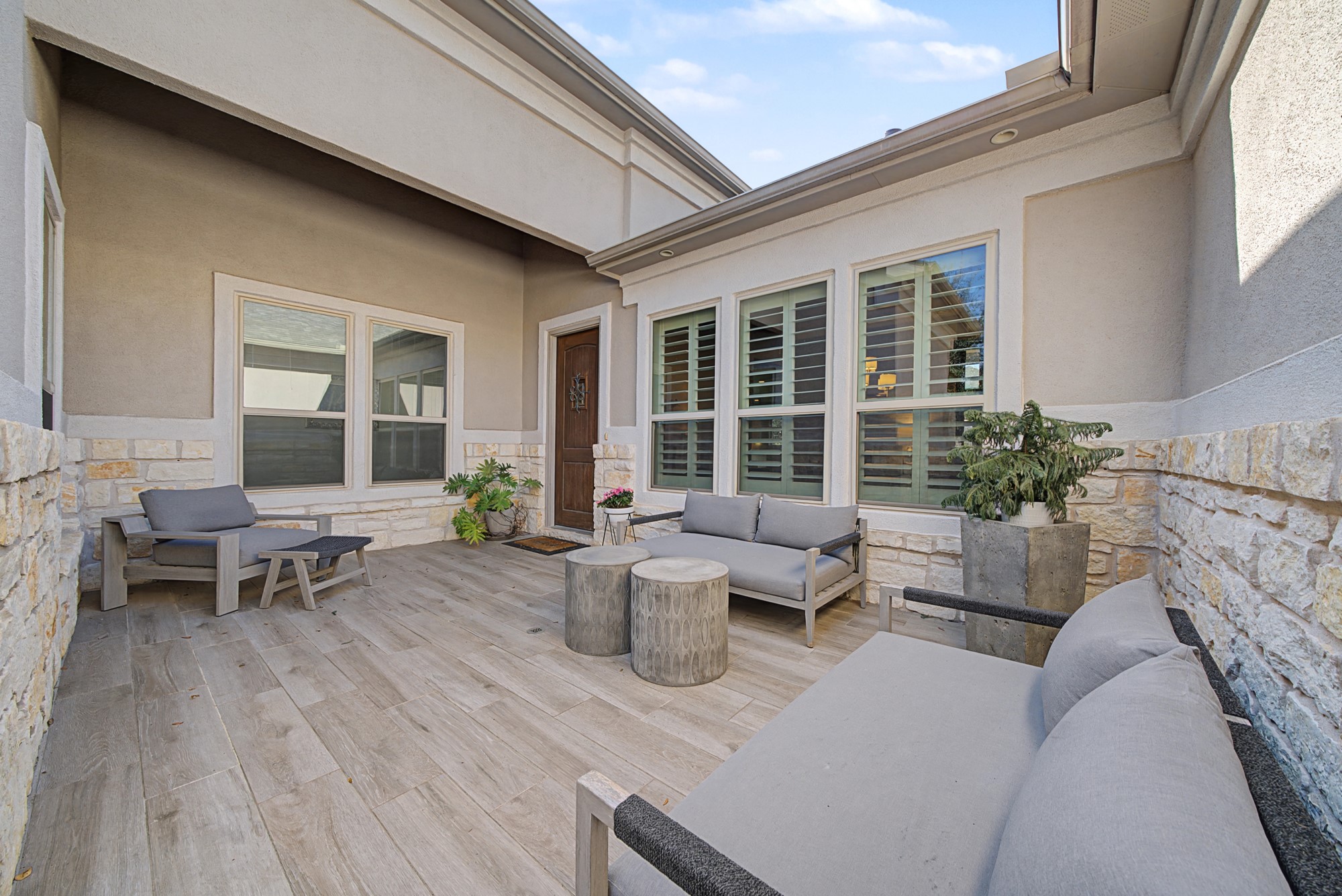 16024 La Rosa Drive Bee Cave, TX 78738 - Photo 5 of 39 A great place for your fire pit, a peaceful fountain or everyday relaxing.