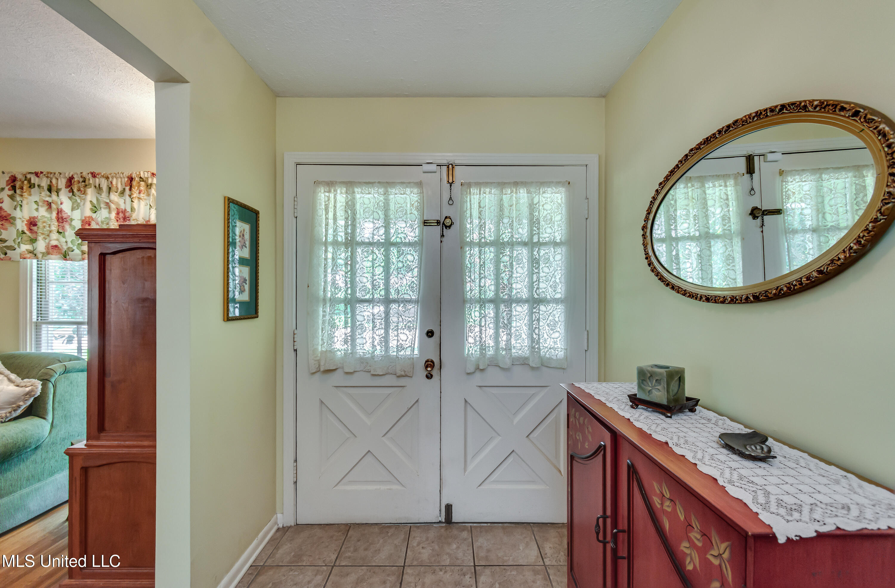 5348 Venetian Way Jackson, MS 39211 - Photo 2 of 73 5348 Venetian Way-19