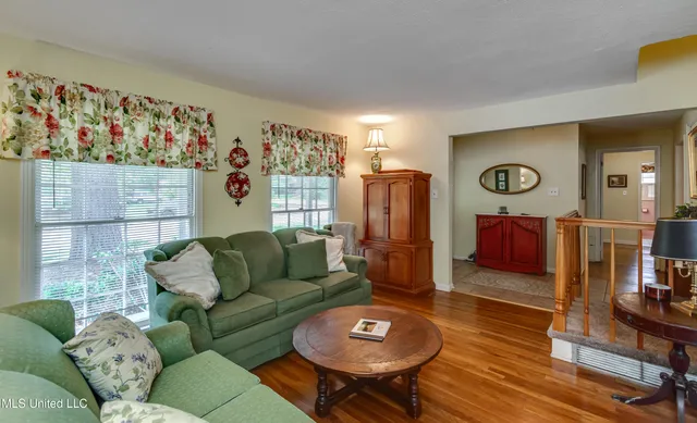 $264,000 | 5348 Venetian Way, Jackson, MS 39211