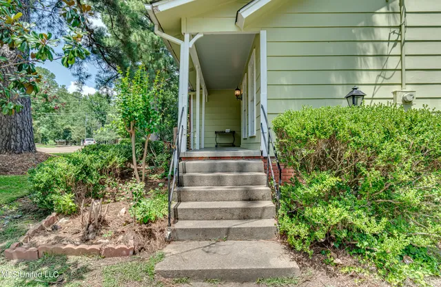 $264,000 | 5348 Venetian Way, Jackson, MS 39211