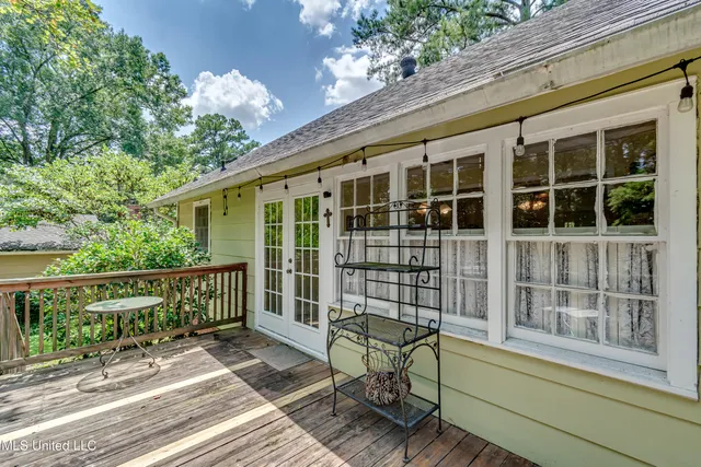 $264,000 | 5348 Venetian Way, Jackson, MS 39211