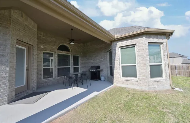 $498,500 | 1802 Ranch View Drive, Cedar Hill, TX 75104
