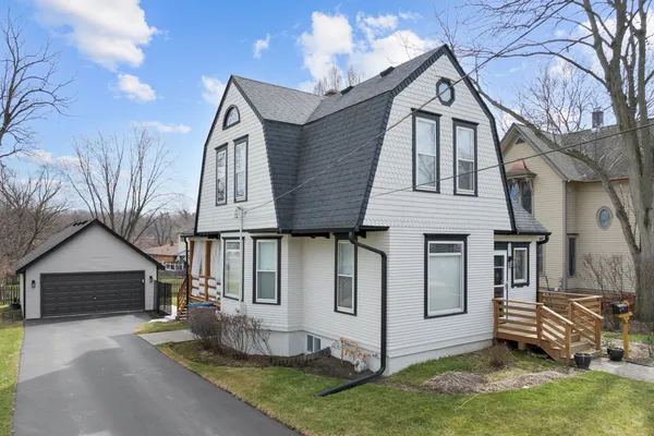 $474,900 | 313 South 1st Street, West Dundee, IL 60118
