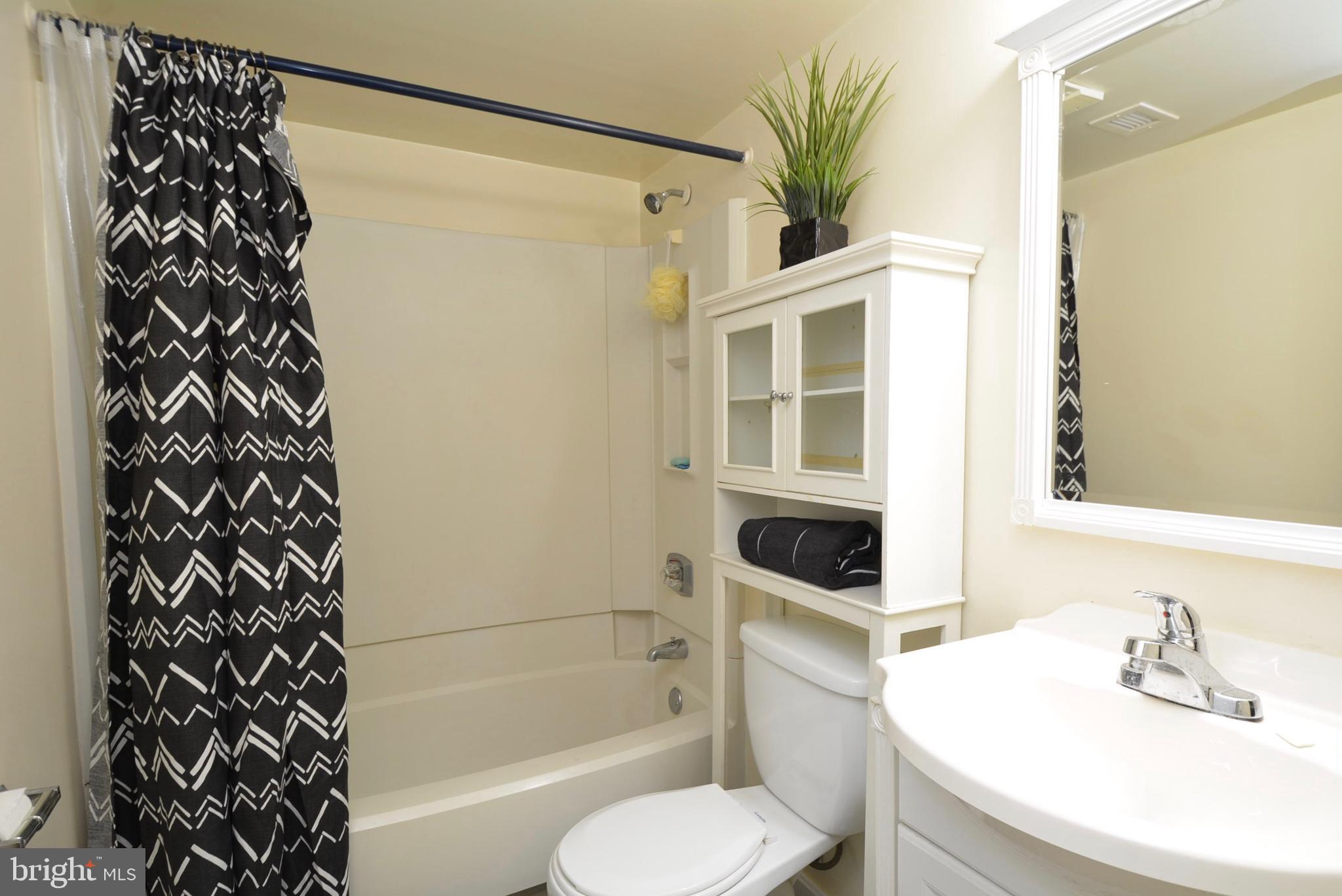 5920 Cove Landing Road, Unit 302 Burke, VA 22015 - Photo 33 of 45 Bathroom