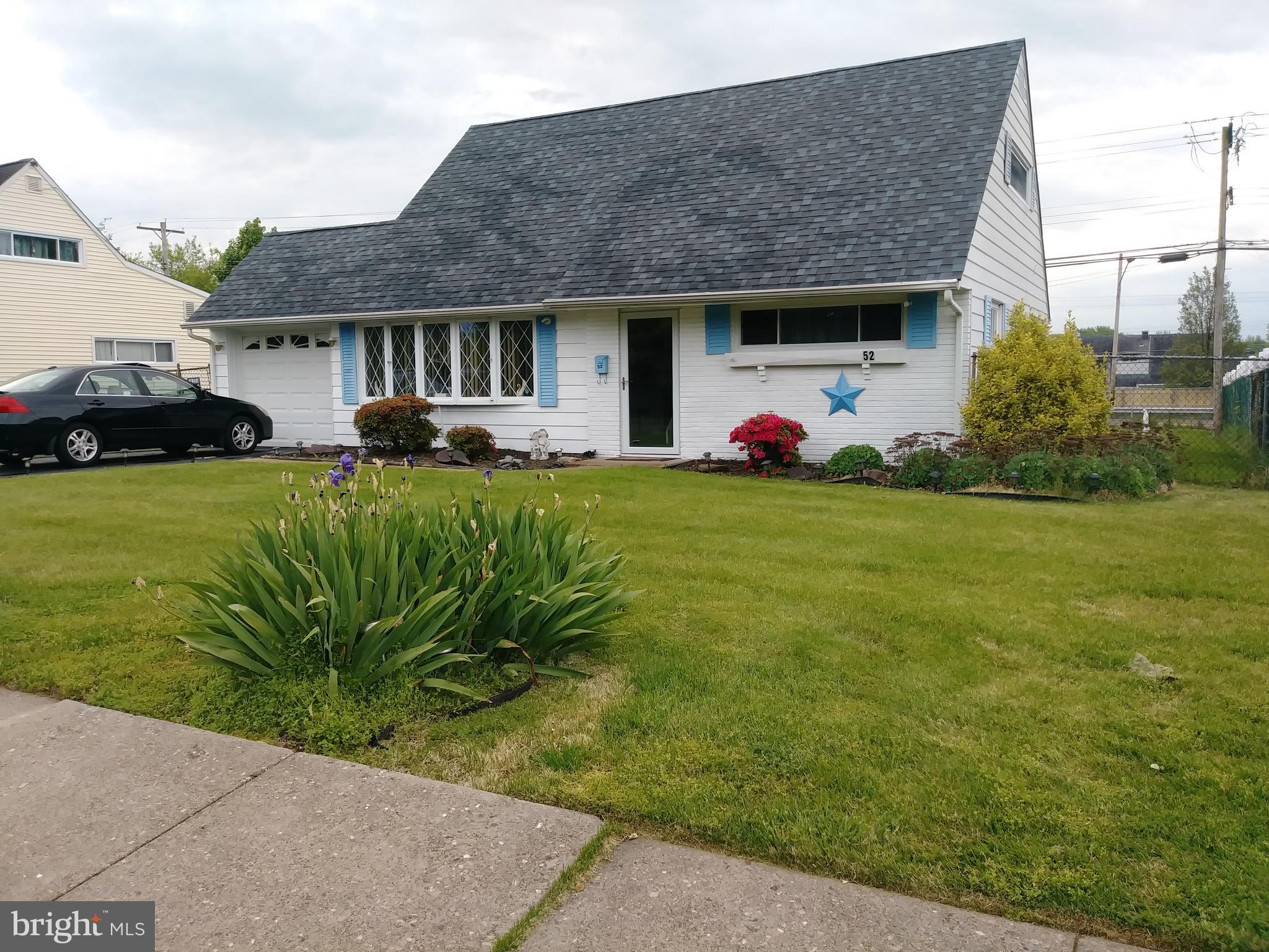 52 Queen Lily Road Levittown, PA 19057 - Photo 2 of 42 Gallery Image 2