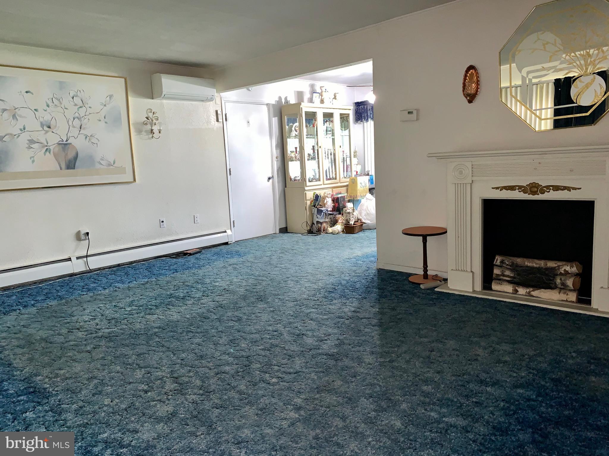 52 Queen Lily Road Levittown, PA 19057 - Photo 3 of 42 living room