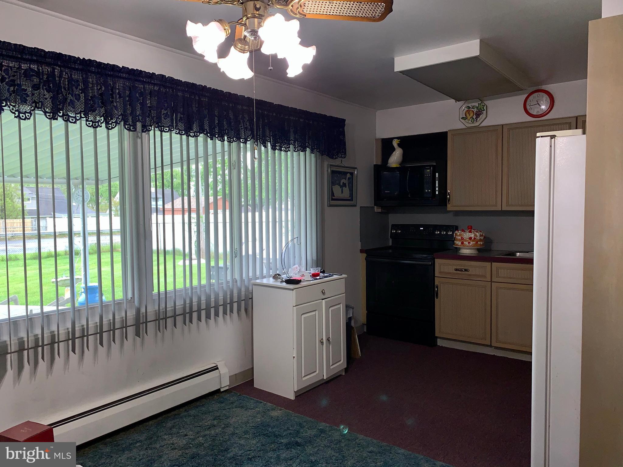 52 Queen Lily Road Levittown, PA 19057 - Photo 9 of 42 Gallery Image 9