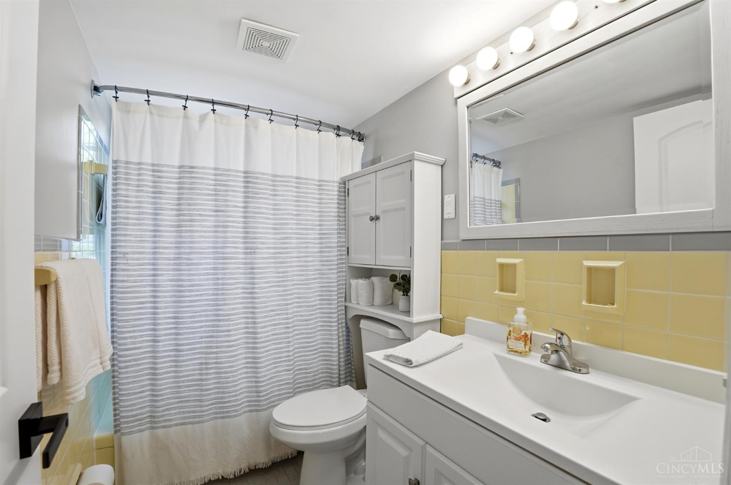 8353 Bridle Road Cincinnati, OH 45244 - Photo 30 of 55