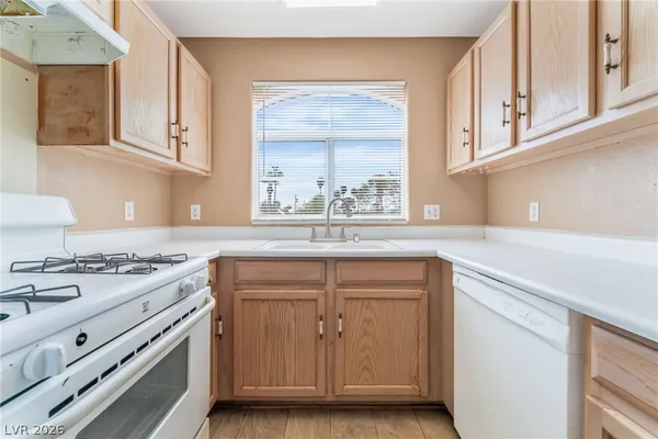 $1,395 | 4320 West Lake Mead Boulevard, Unit 201, Las Vegas, NV 89108