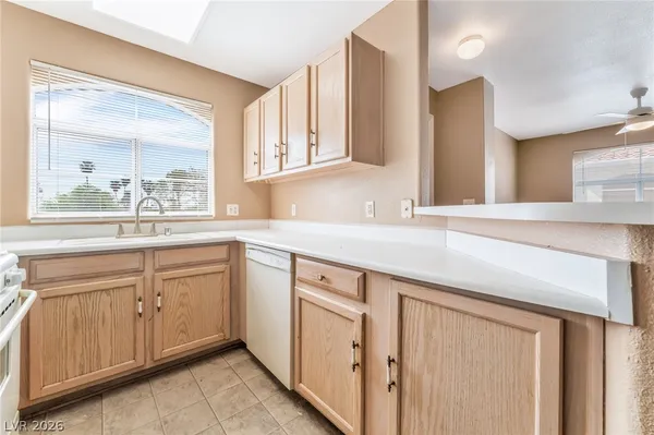 $1,395 | 4320 West Lake Mead Boulevard, Unit 201, Las Vegas, NV 89108