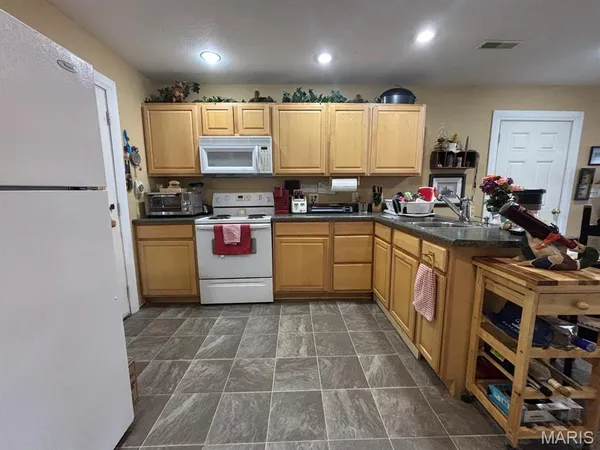 $159,000 | 43677 Blue Lagoon Drive, Monroe City, MO 63456