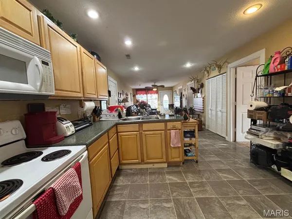 $159,000 | 43677 Blue Lagoon Drive, Monroe City, MO 63456