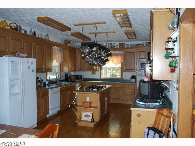 12340 River Road Chesterfield, VA 23838 - Photo 3 of 12 Kitchen