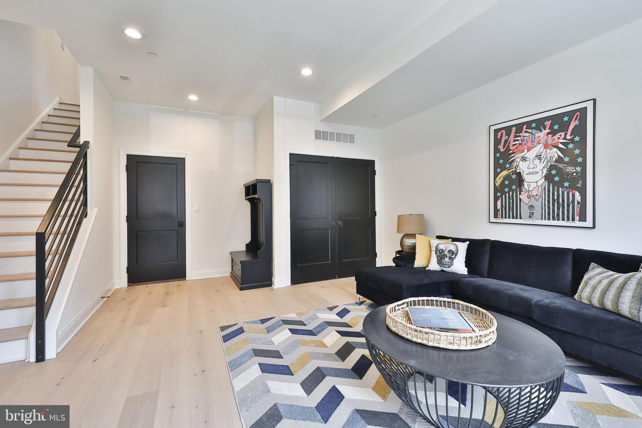 330 Wright Street Philadelphia, PA 19128 - Photo 3 of 49