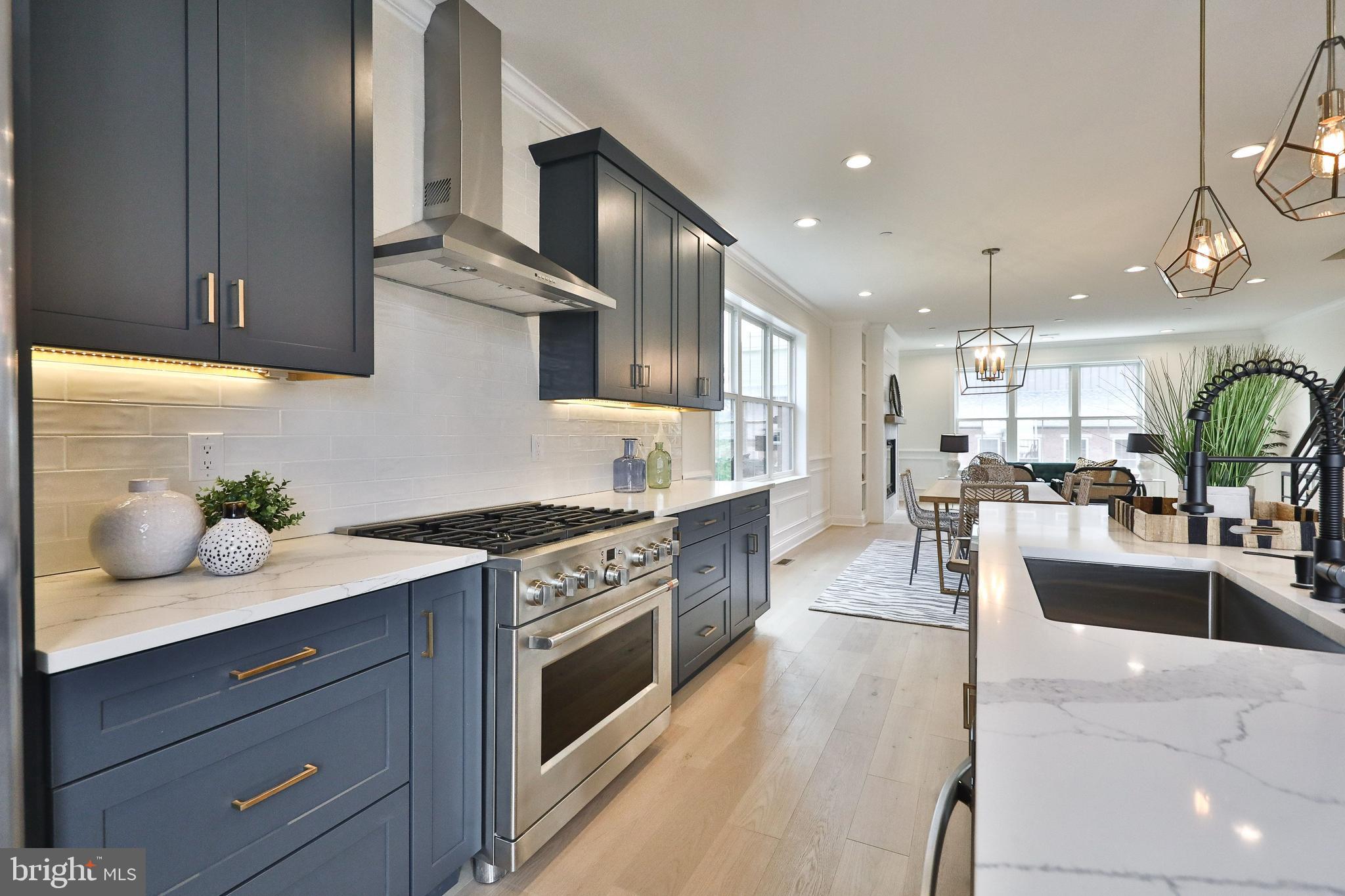 330 Wright Street Philadelphia, PA 19128 - Photo 8 of 49