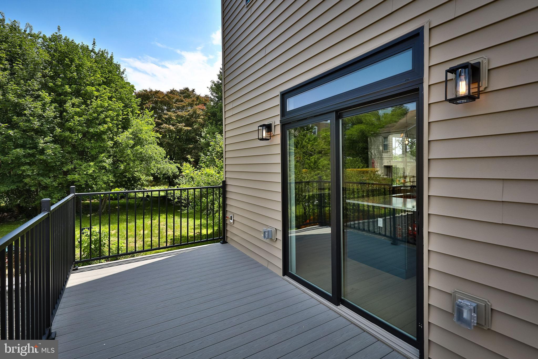 330 Wright Street Philadelphia, PA 19128 - Photo 10 of 49