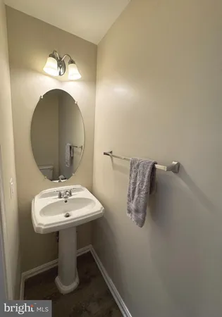 $2,800 | 10314 Butternut Circle, Manassas, VA 20110